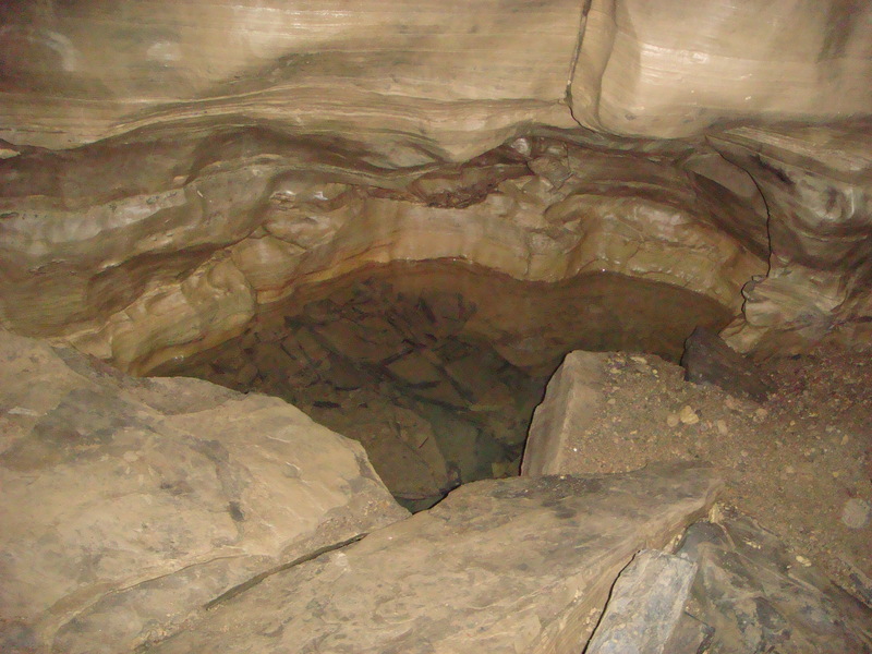 Image: /media/?path=/trips/2007-12-01 Gage Caverns/20071201-160508-0.jpg